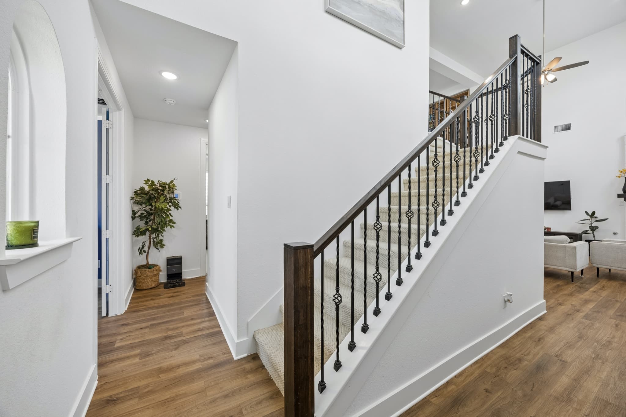 1736 Bonsmara Drive photo 3