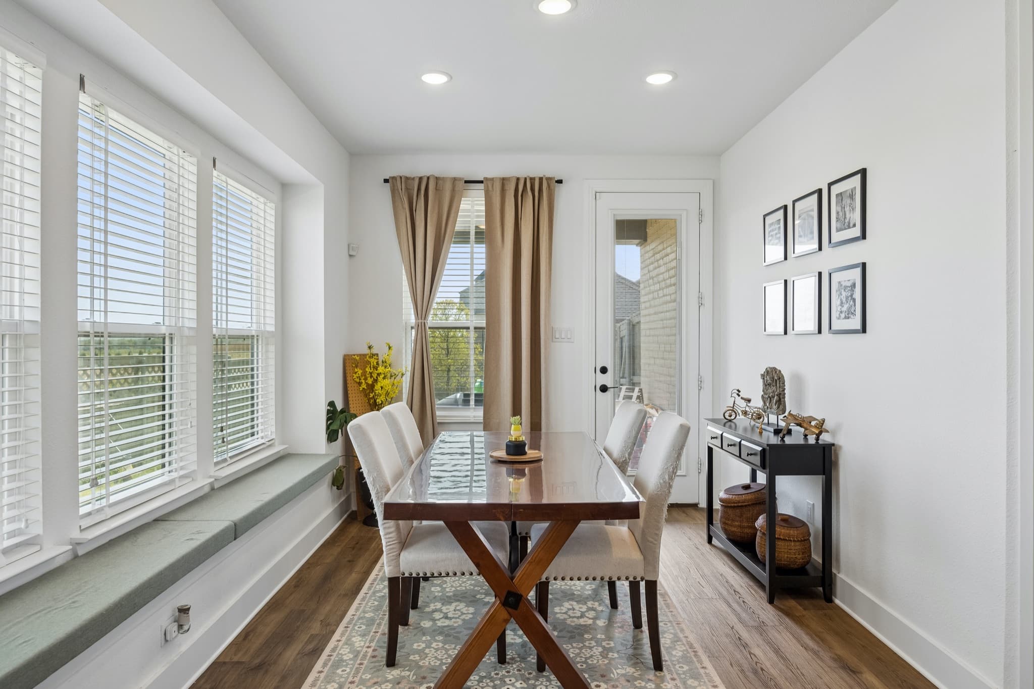 1736 Bonsmara Drive photo 9