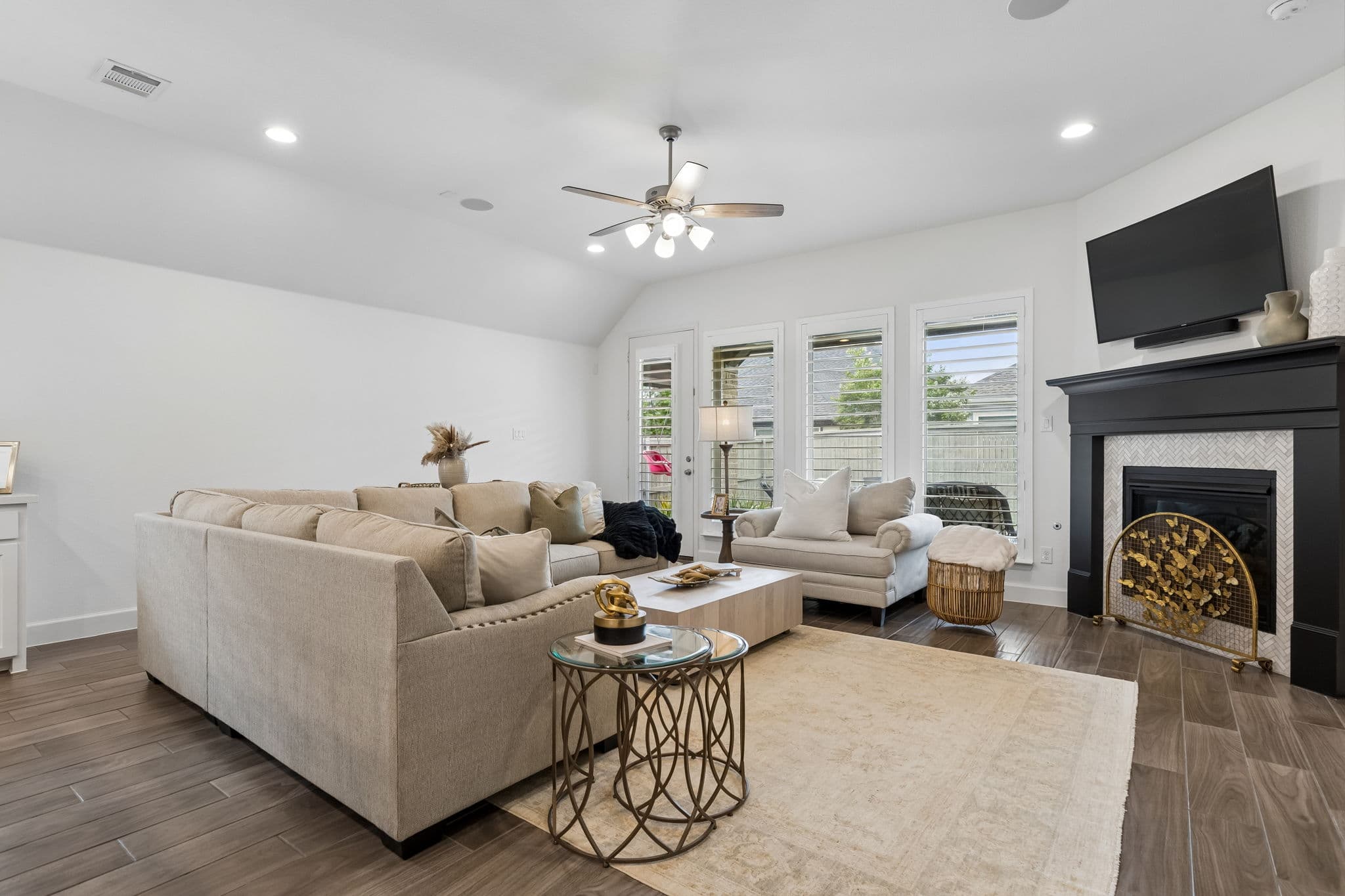 2216 Clancy Drive photo 8