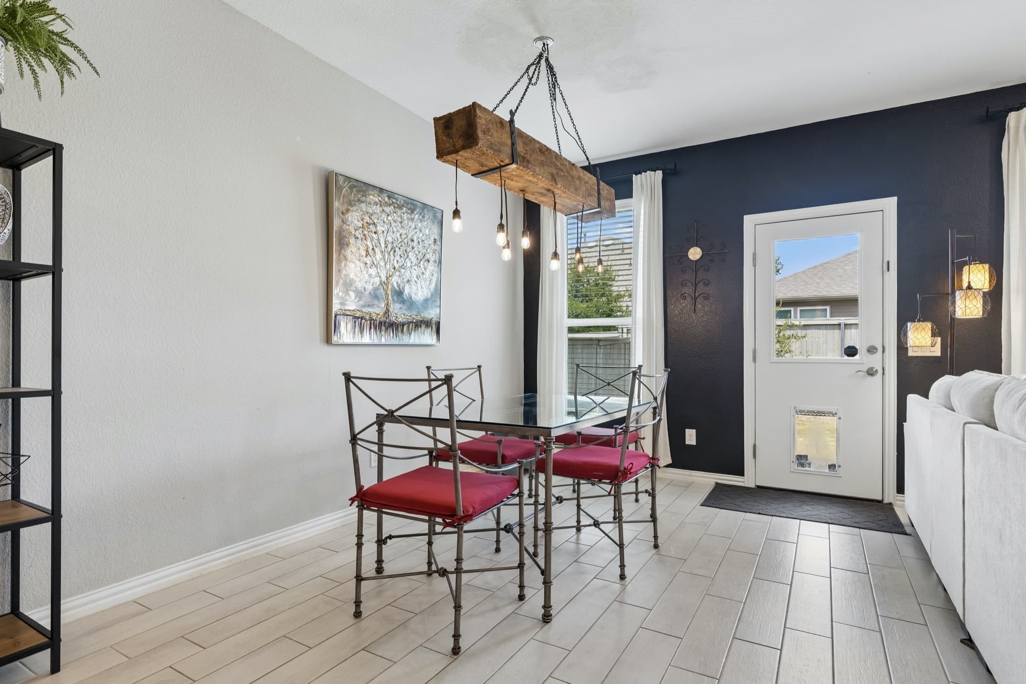 2428 Mockingbird Court photo 11