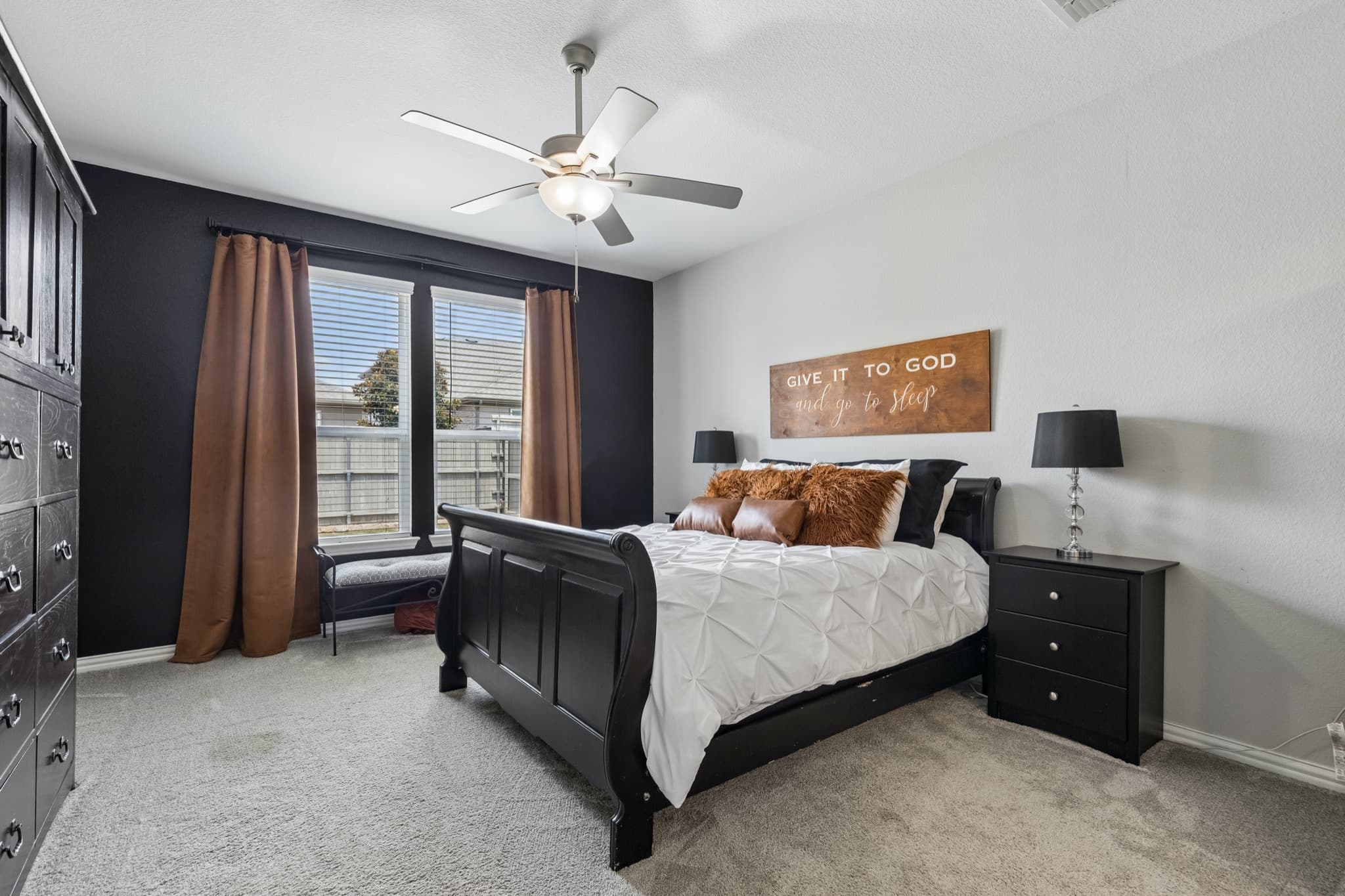 2428 Mockingbird Court photo 14