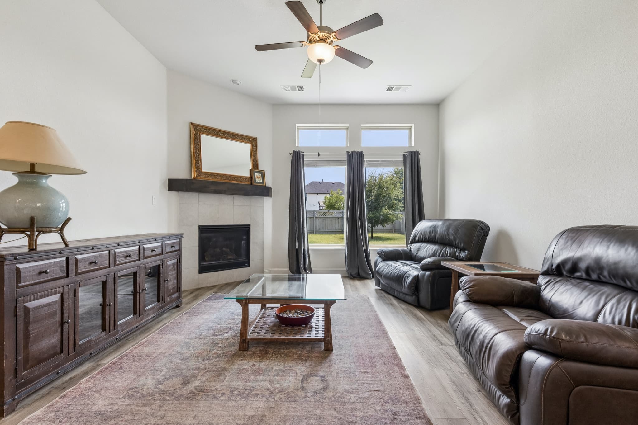 2609 Woodhill Way photo 9