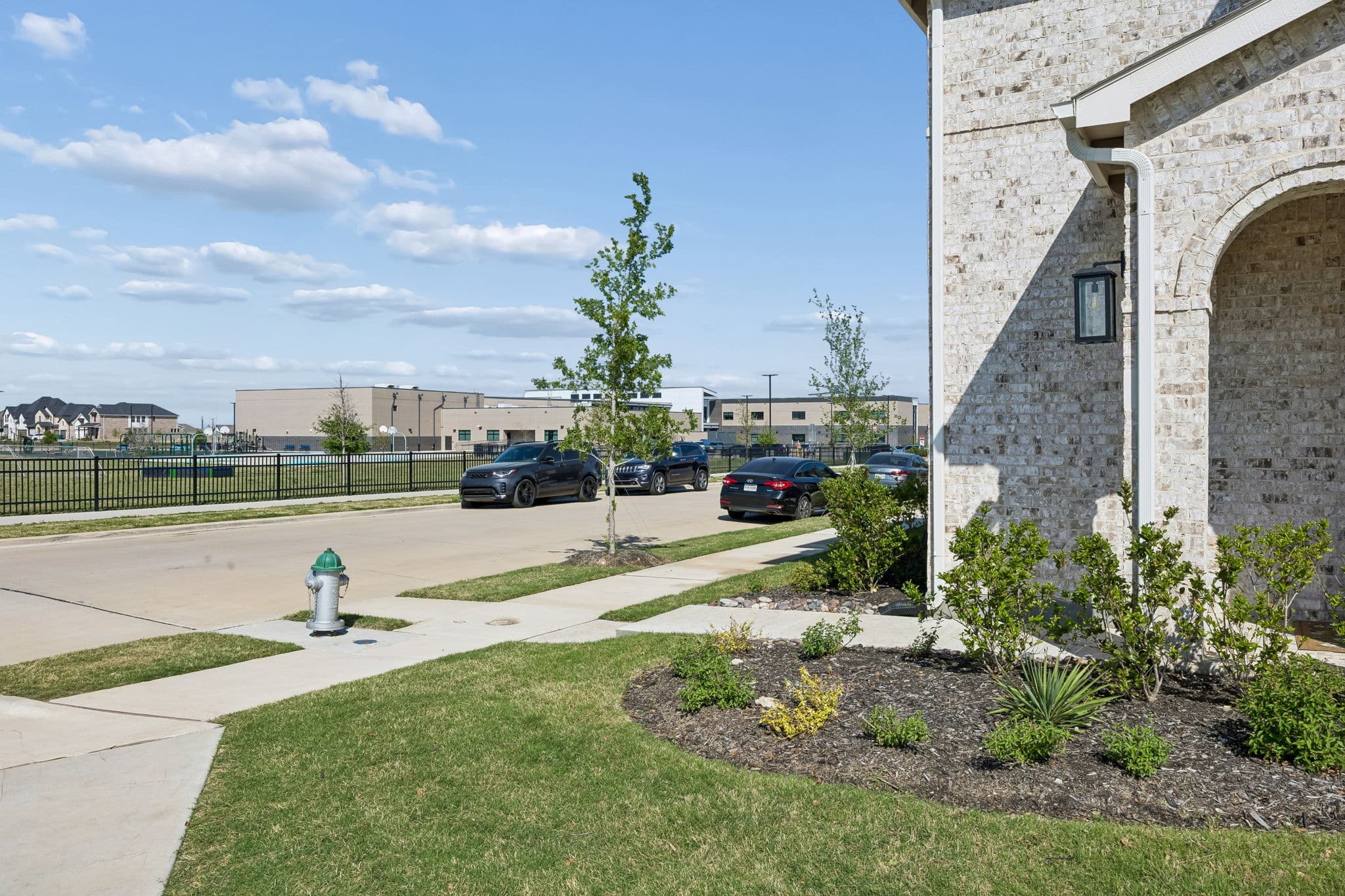 2133 Daniel Drive photo 3