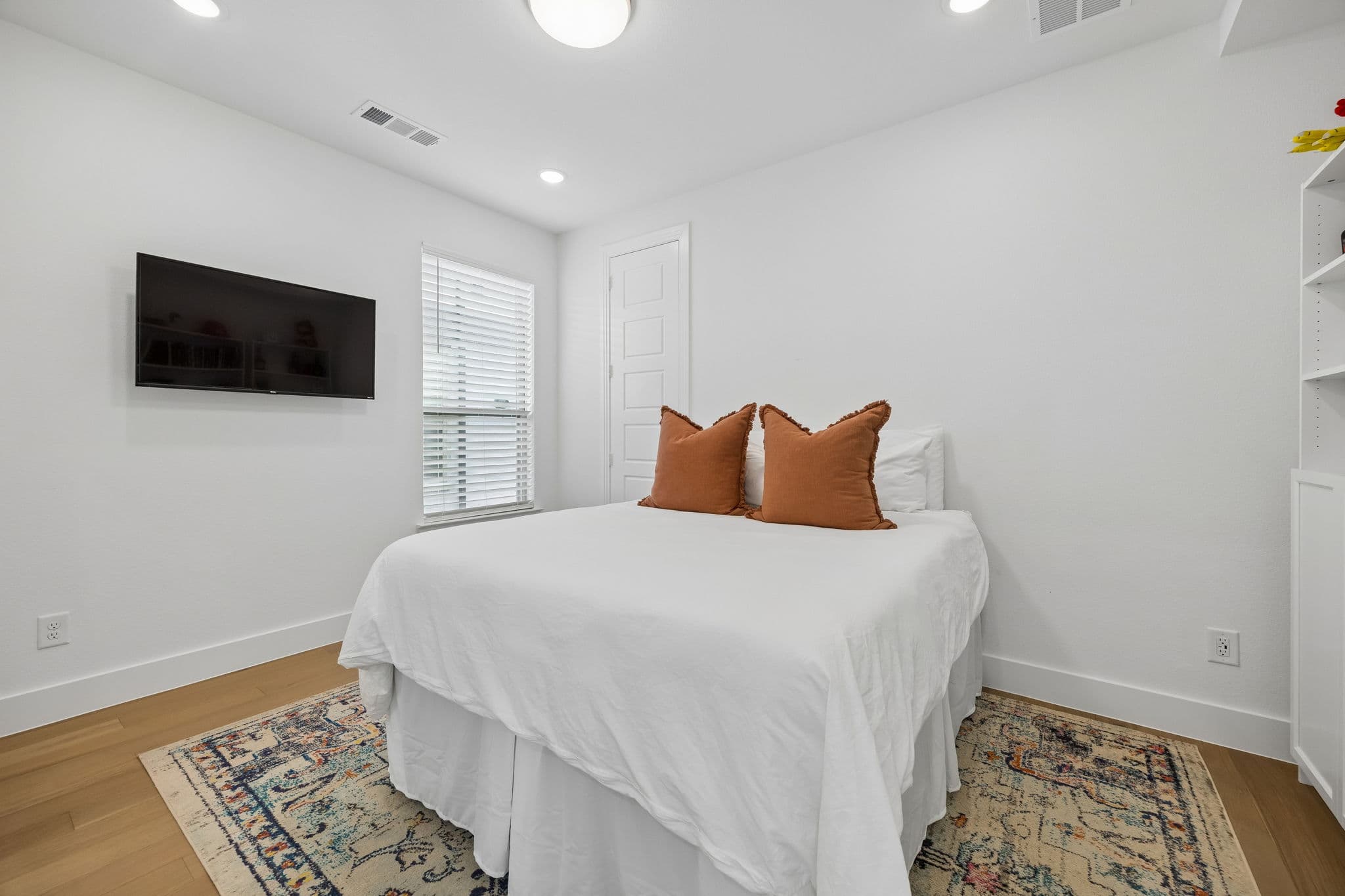2133 Daniel Drive photo 11