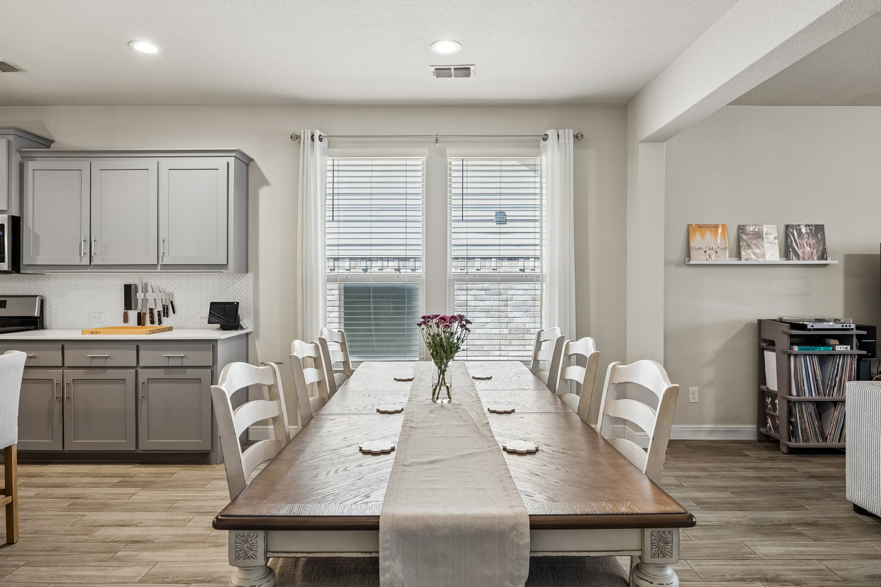 2316 Mockingbird Court photo 10
