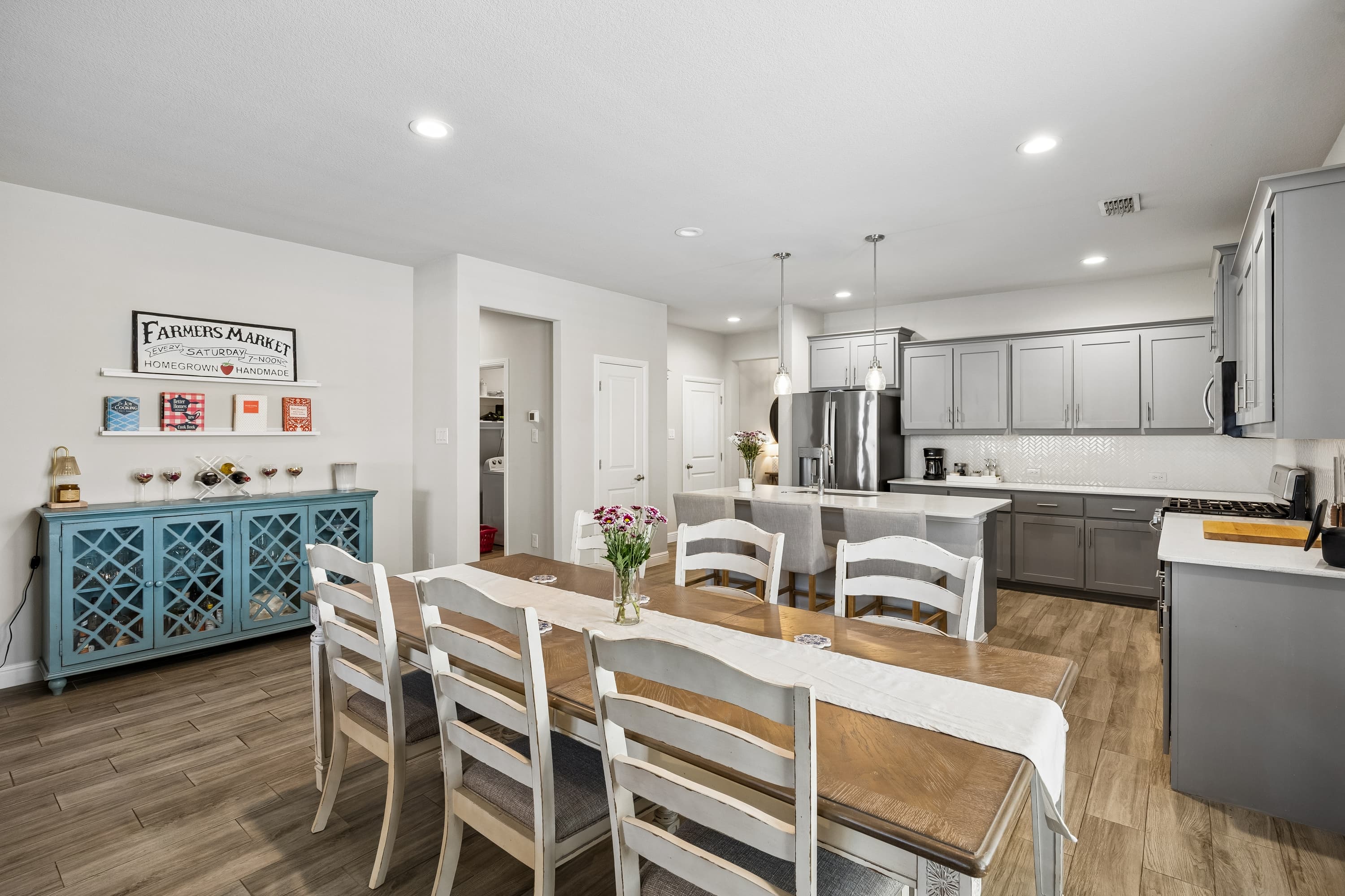 2316 Mockingbird Court photo 11