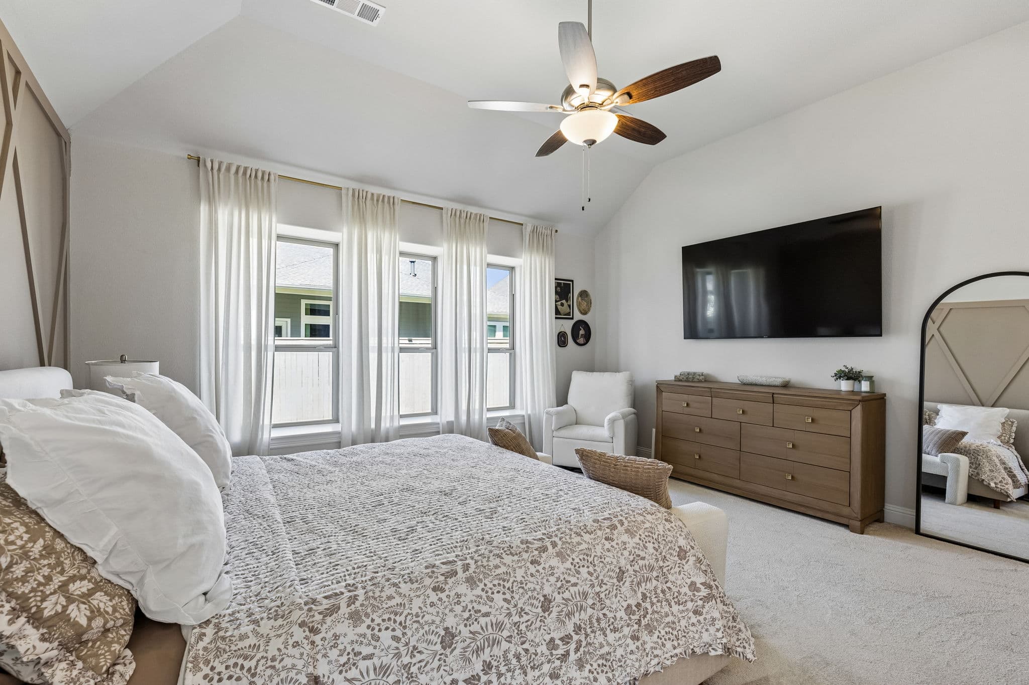 308 Shetland Lane photo 20